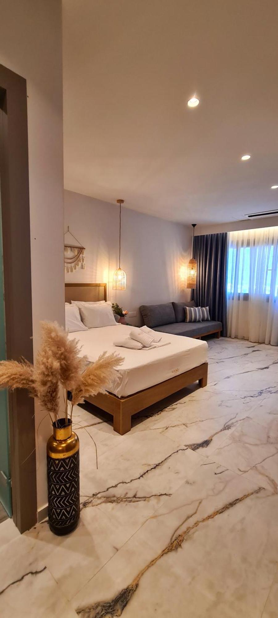 Costa Anastasia_Sea View Suites Vrasná Oda fotoğraf